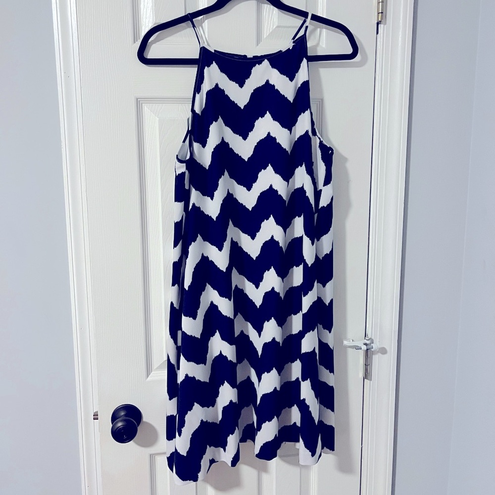 New York & Co. Chevron Shift Dress